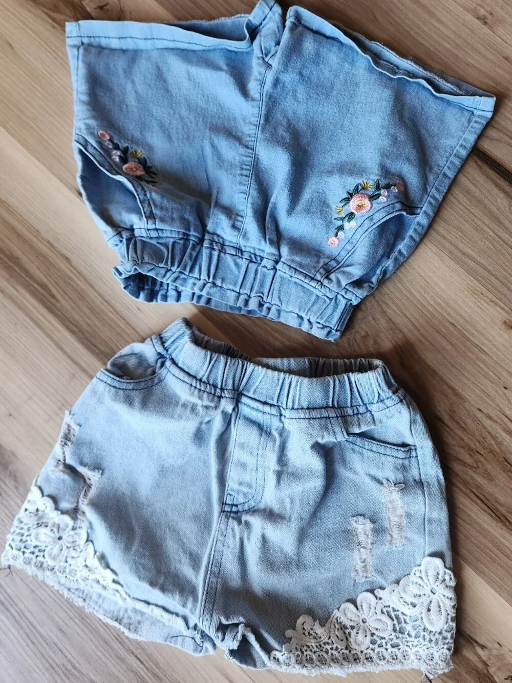 Little girl decorative lacey and floral jean shorts bundle size 5-6